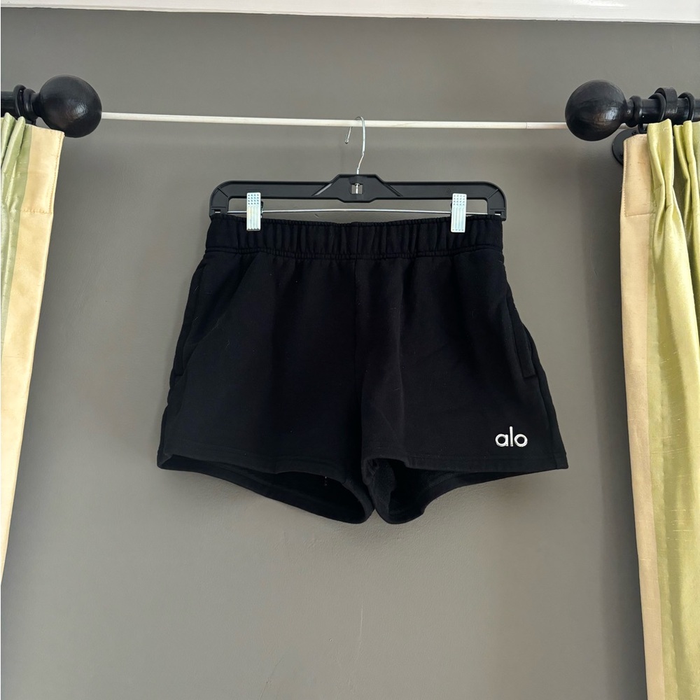 ALO Yoga Women's Accolade Black Sweat Shorts